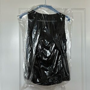 White House black market dressy top worn only a few times freshly dry cleaned
